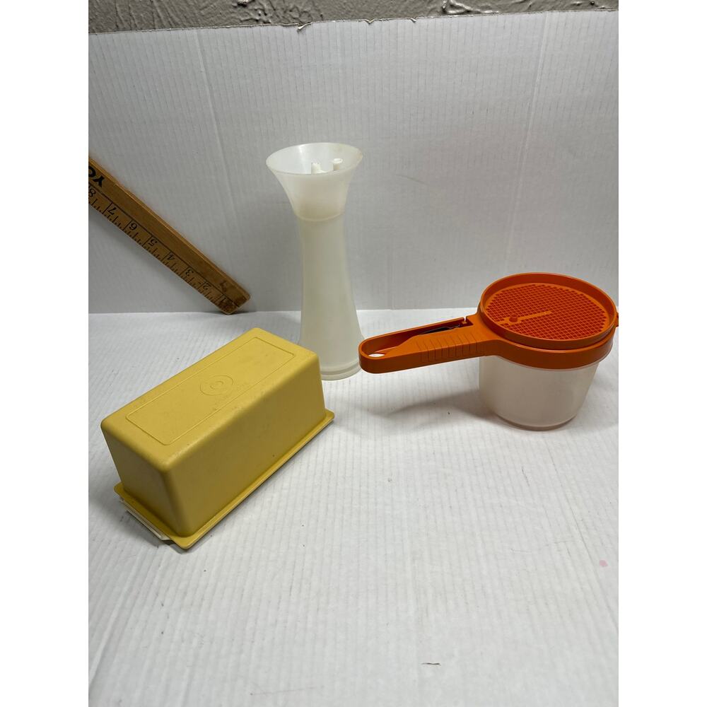 Vintage Tupperware Jifi Sift Sifter White 610 Powdered Sugar Sift-it Butter Dish